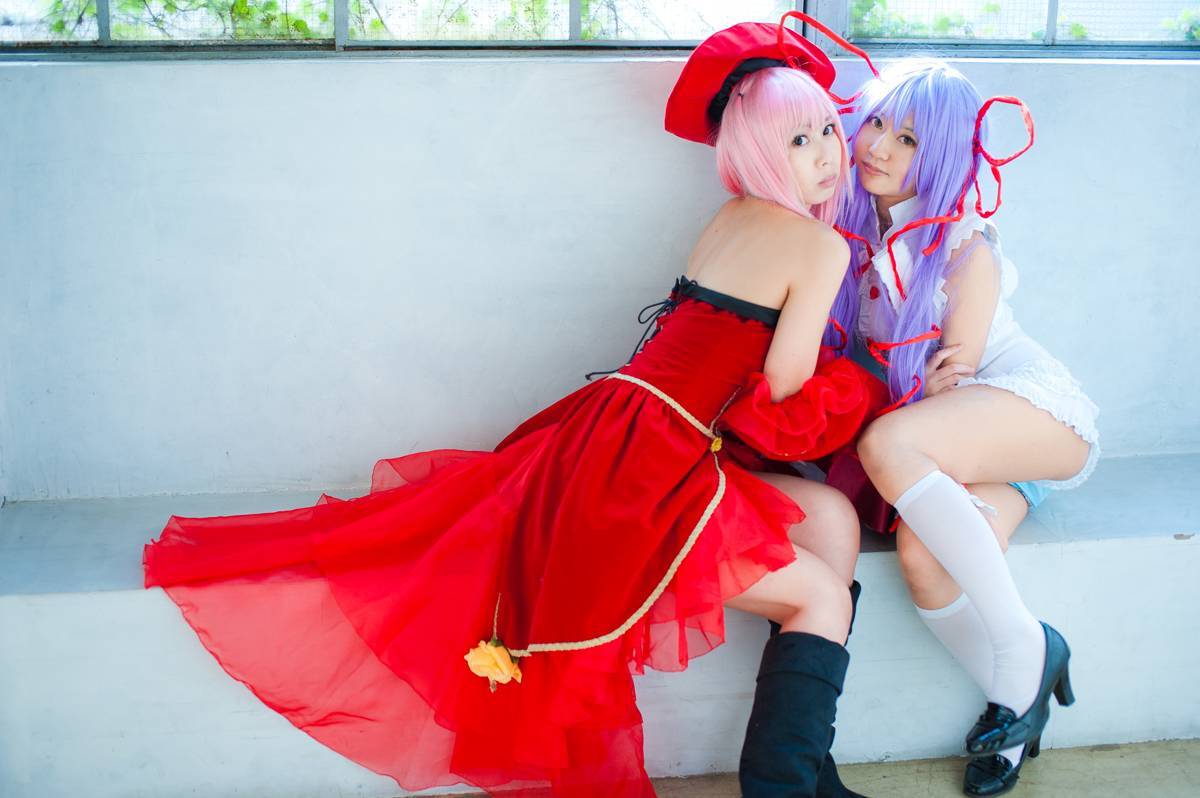 [Cosplay] 双姐妹性感cos制服写真